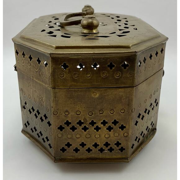 Vintage Pierced Brass Octagon Cricket Box Decor Storage - Picture 6 of 14